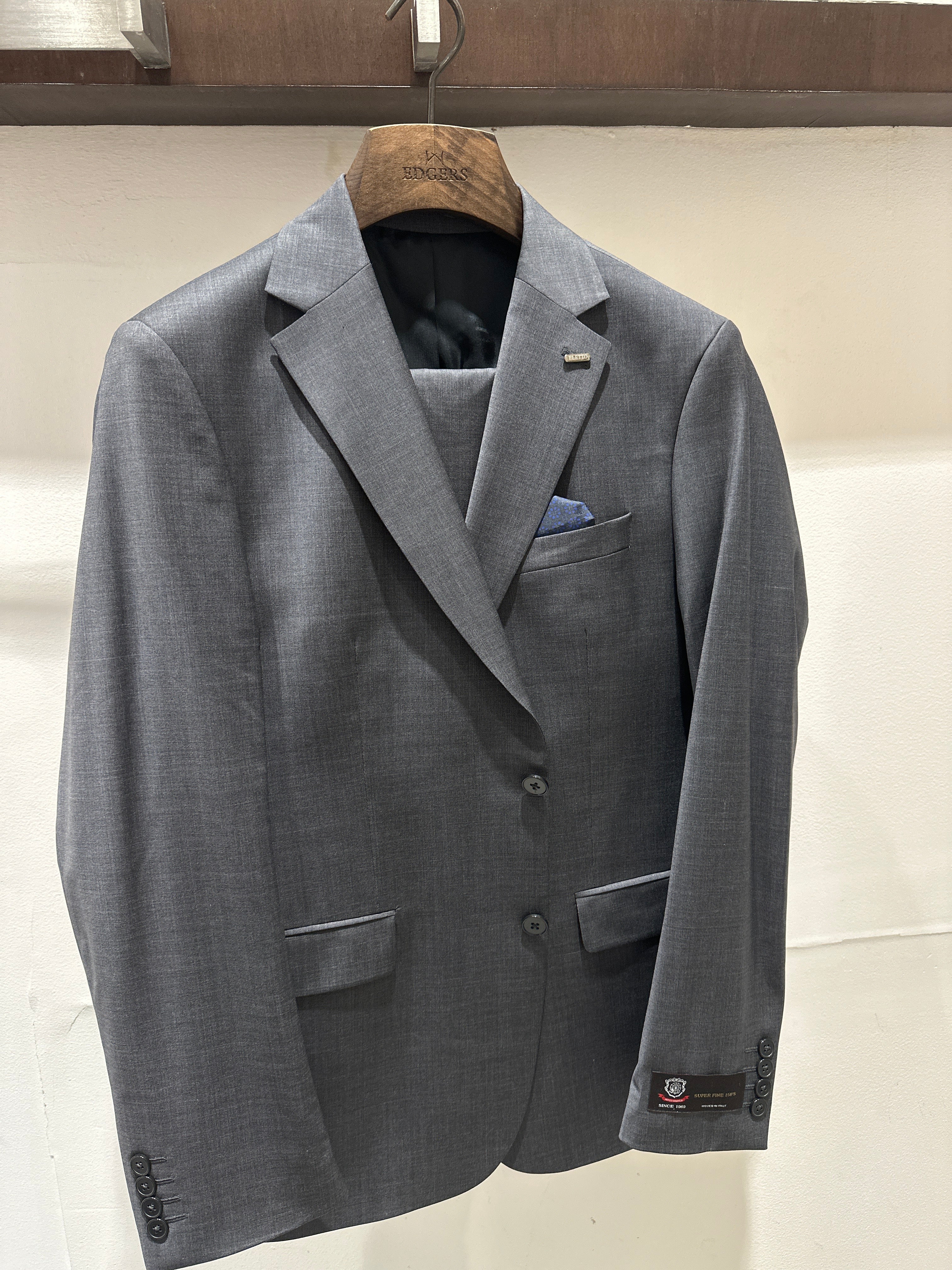 SUIT MEN W24 ELE 5626 09