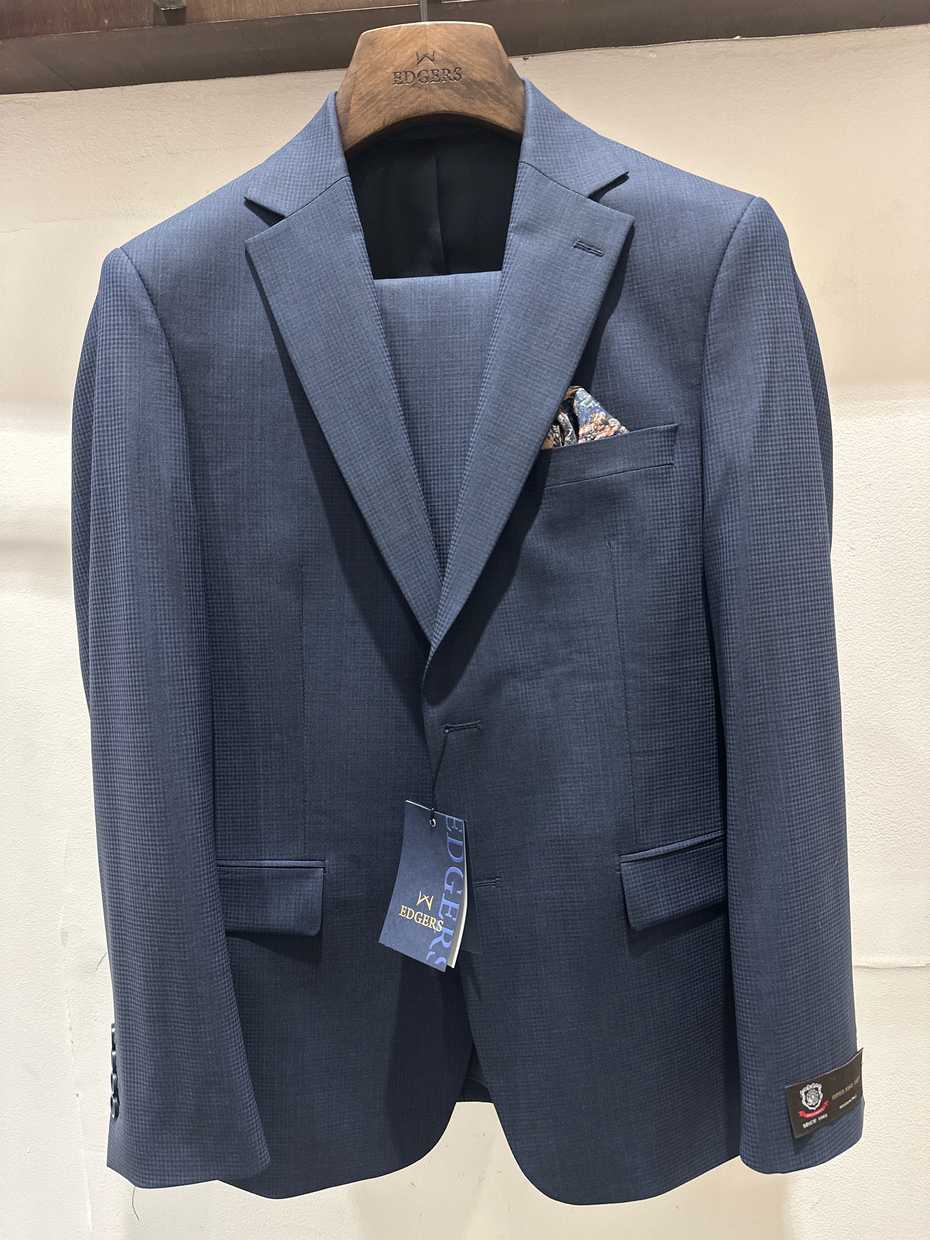 SUIT MEN W24 ELE 5385 44