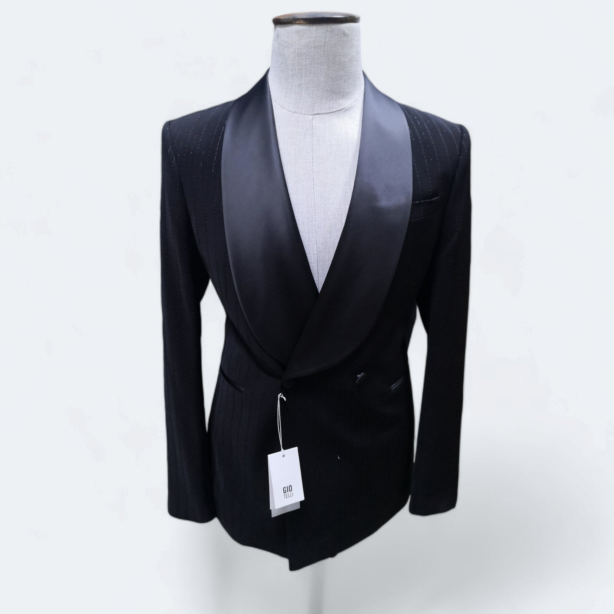 TUXEDO GM23FW13020